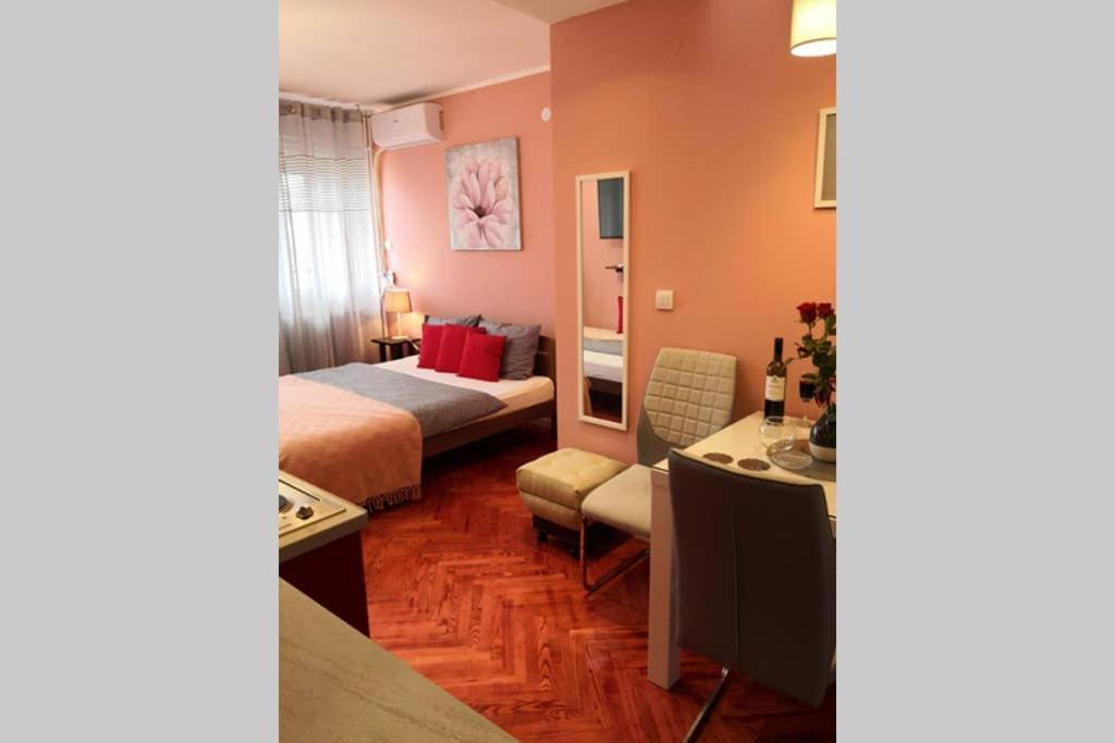 Studio Prim Belgrado Buitenkant foto